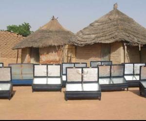 Prototype sun-ovens by Abdoulaye Touré in Senegal