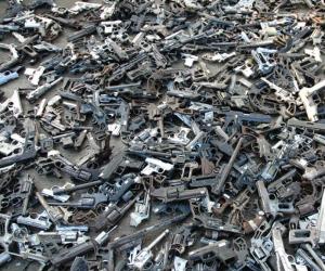 Weapons for shovels. 