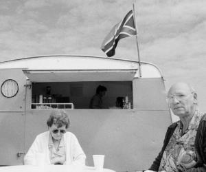 Anne and Louis Conradie’s take-aways – buy lekker toebroodjies (1999). Photo: Dave Southwood. 