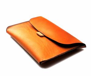 Research Unit Artisan Leather Goods Research Unit Artisan Leather Goods