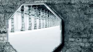 PRISM mirror by Tokujin Yoshioka. Image: Glas Italia; Tommaso Sartori.