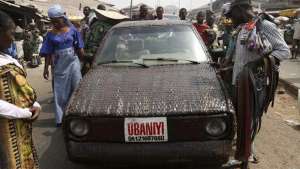 A weaver based in Ibadan, Nigeria has taken the age-old craft of weaving to new heights by weaving the entire body of a car. 