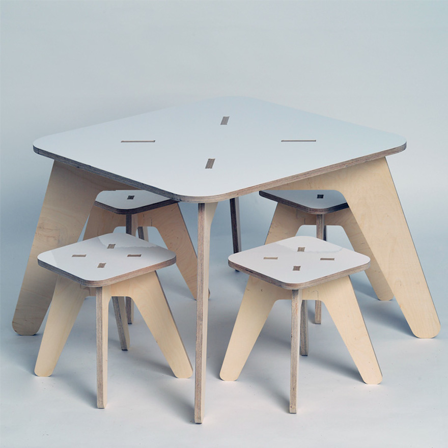 the range kids table and chairs