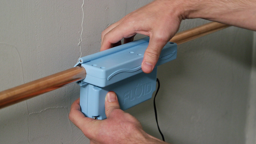 A smart water meter to help users understand their water usage | Design ...