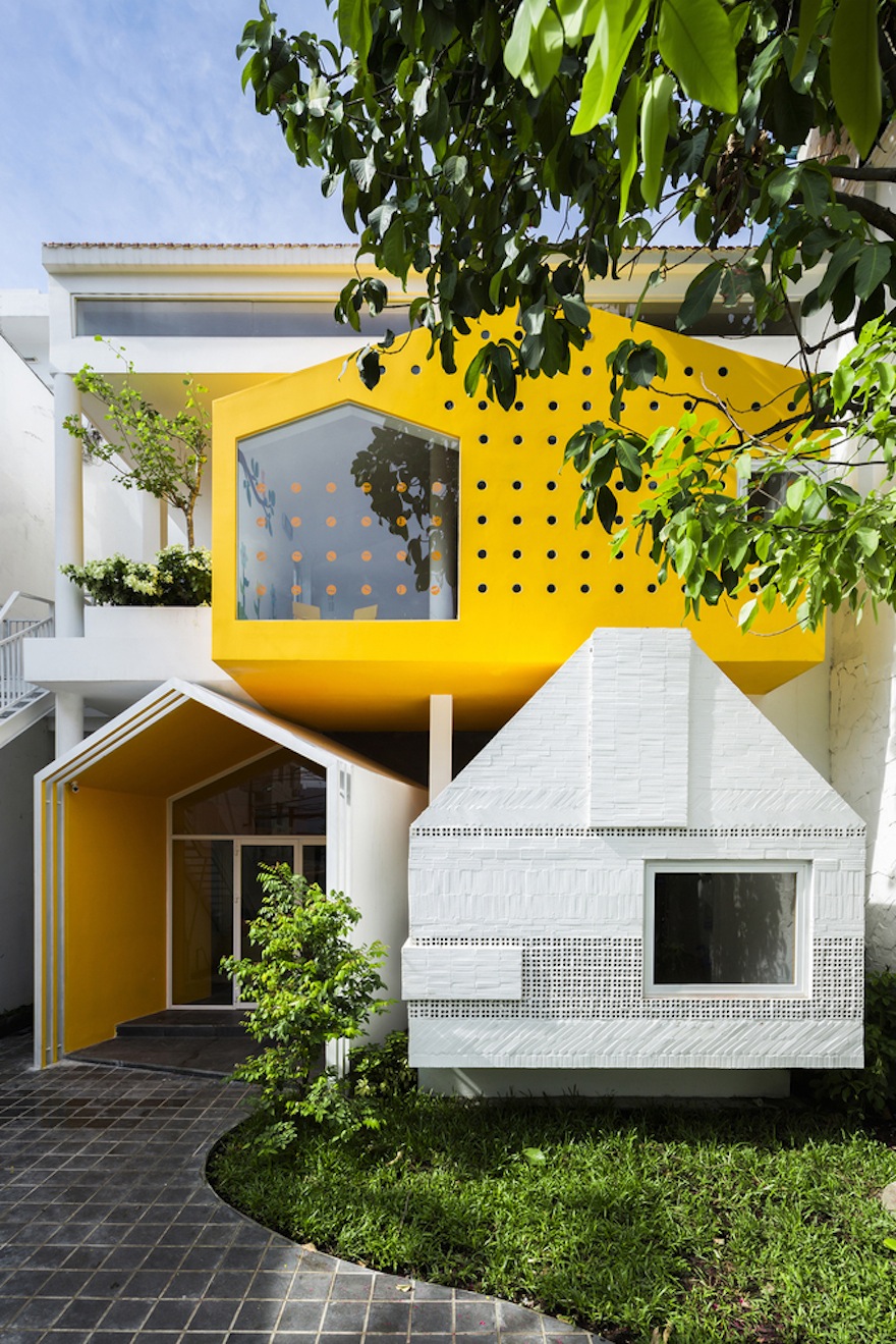 This Vietnamese kindergarten used to be a monolithic, old townhouse