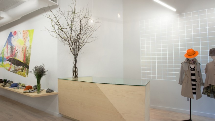 Cut25 flagship shop by Dror Benshetrit. 