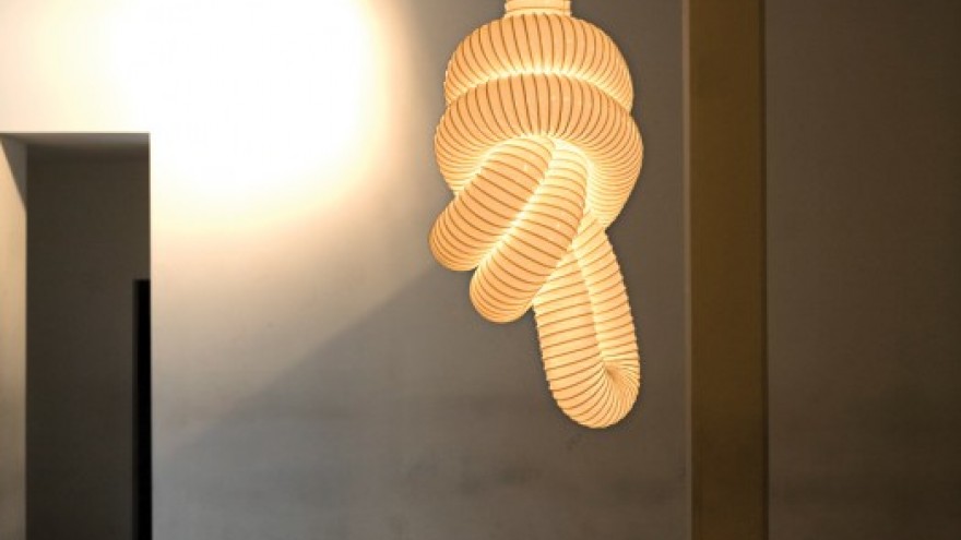 Knot limited-edition lamp. Courtesy of Jens Martin Skibsted / KiBiSi.