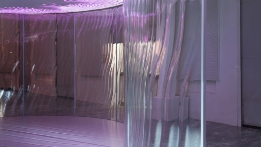 Ross Lovegrove's "Lasvit Liquidkristal" installation