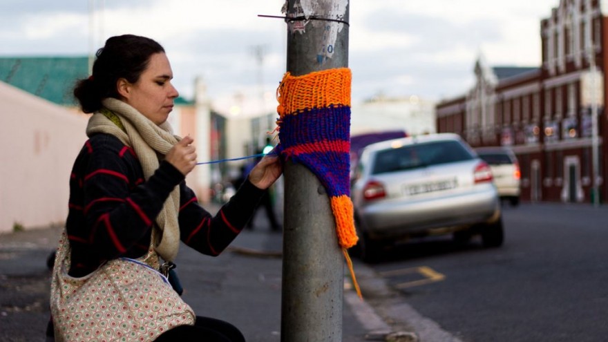 Yarn Bombing in Cape Town by Isabeau Jourbert. Photo: Ed Basson. 