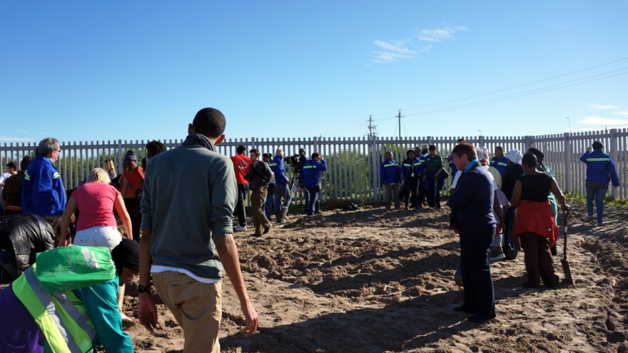 Mandela Day 2012: planting trees at Blikkiesdorp