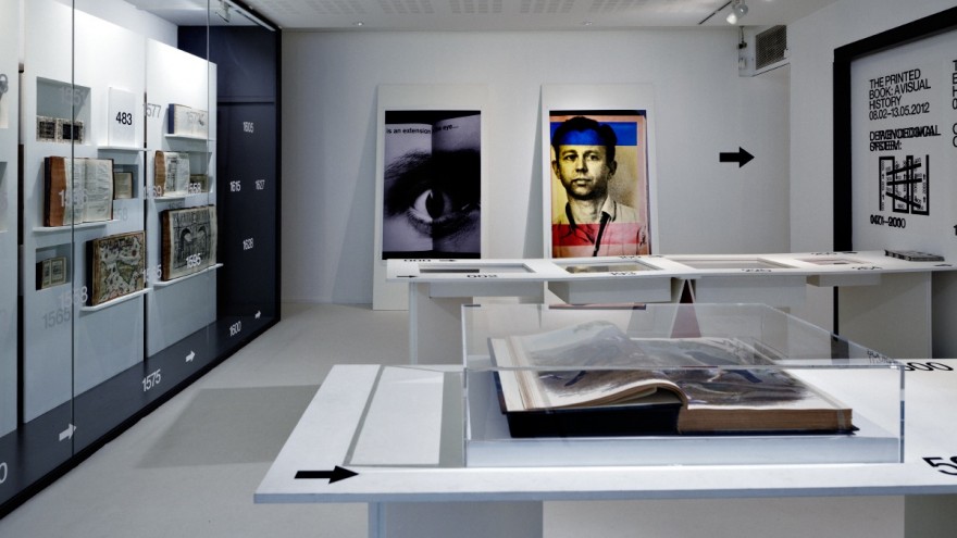 Exhibition design (installation view, detail), created for 'The Printed Book', an exhibition that took place at Bijzondere Collecties (University of Amsterdam). Image: Johannes Schwartz. 