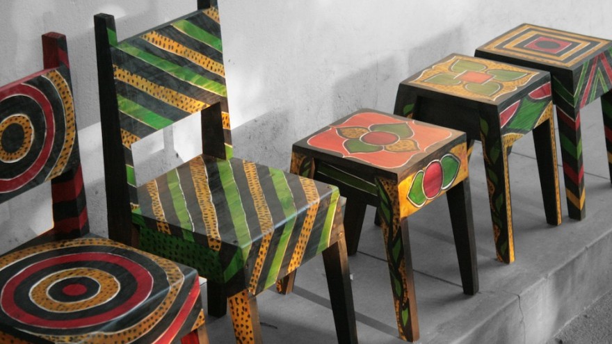 Project Painted children’s chair by Ab Oosterwaal, Piratas do Pau, Mozambique.