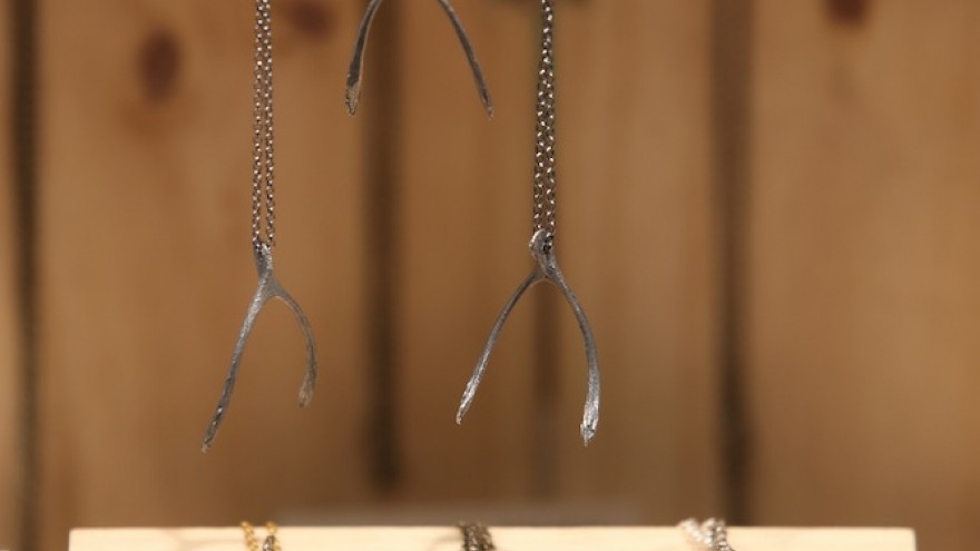 Eon Hoon's wishbone pendant. 