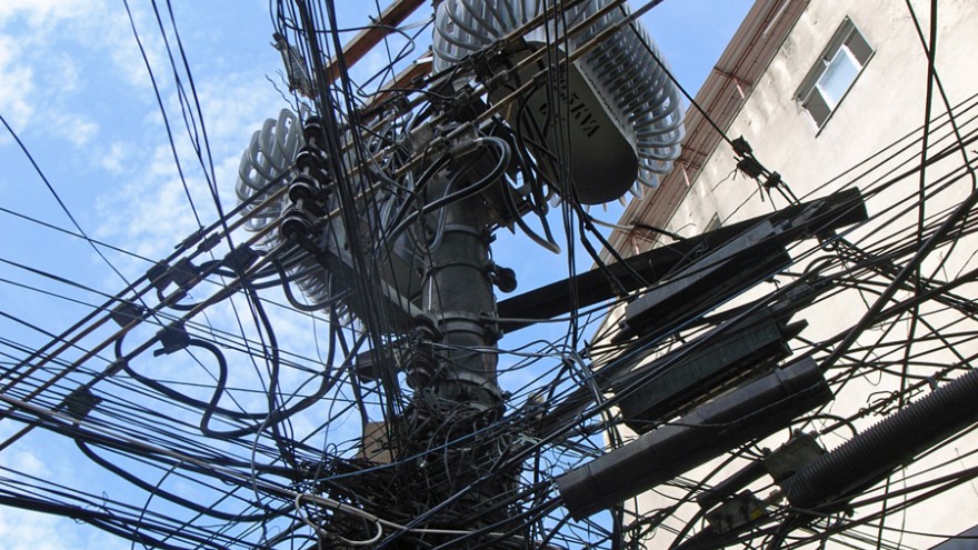 Electric network Favela, Rio, Brasil. Photo: Satyendra Pakhalé.