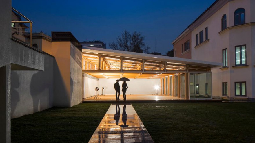 Paper pavilion by Shigeru Ban. 