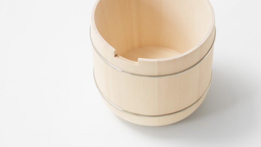 Uneven-Oke Bucket from the Oke collection by Nendo. Image: Akihiro Yoshida. 