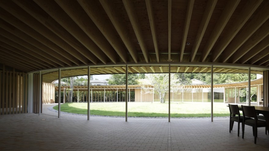 Sengokubara residence by Shigeru Ban. 