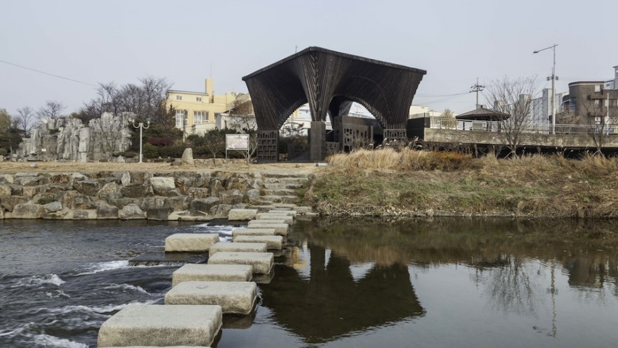 Gwangju River Reading Room by David Adjaye & Taiye Selasi. 