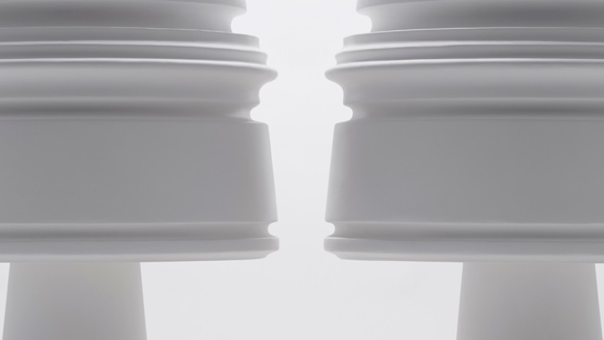 Eigruob table lamp by Nendo for Kartell. Image: Akihiro Yoshida. 