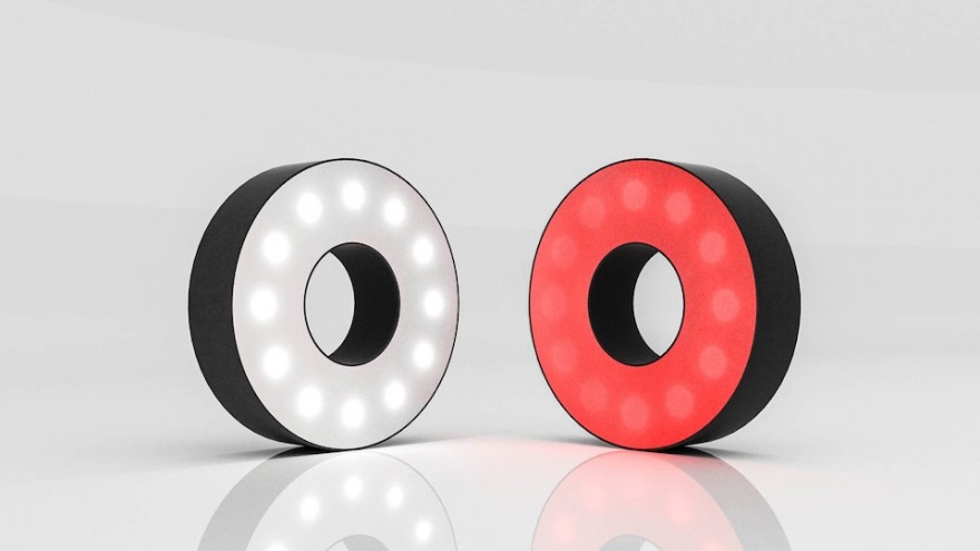 Double O bike light by Paul Cocksedge launched on Kickstarter. 
