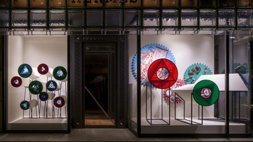 Window display for Maison Hermès, Japan by Oscar Diaz. 