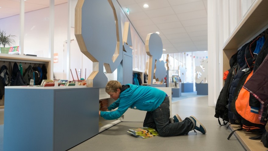 Wonderwoud installation by Ineke Hans for De Windroos. Image: Herman van Ommen. 