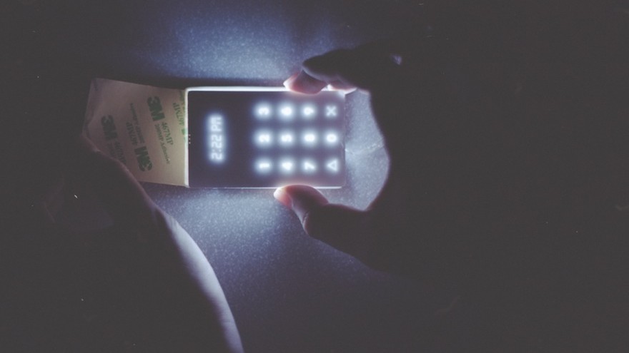 The Lightphone has a simple display, which lights up in the dark.