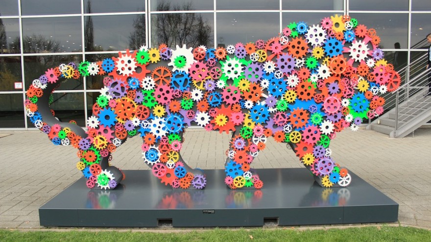 The lion has been designed to represent the 25 industry sectors in the Make in India project