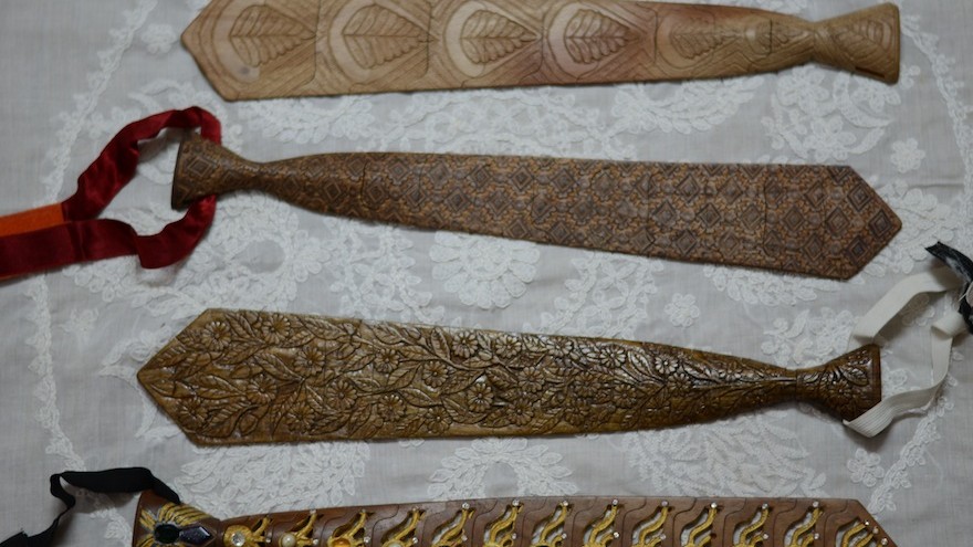 A retired musician in West Bengal, India created this artisanal, folding wooden tie