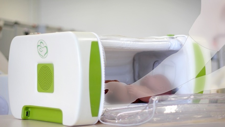 The MOM incubator will save the lives of premature babies born in refugee camps. 