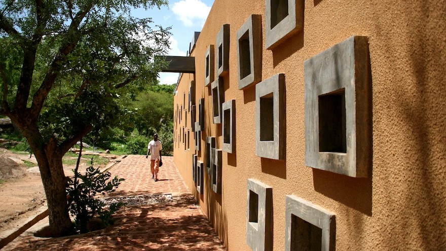 The Centre de Santé et de Promotion Sociale forms part of the Opera Village in Burkina Faso, photo by Kéré Architecture