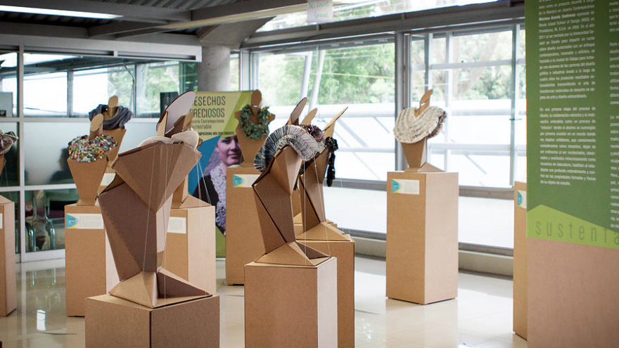 Mariana Acosta transforms trash into jewellery. 