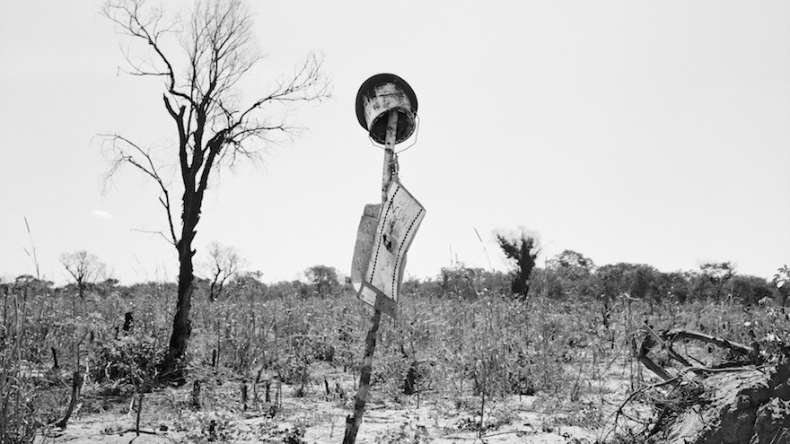 Jo Ratcliffe – "On the road to Cuito Cuanavale IV"