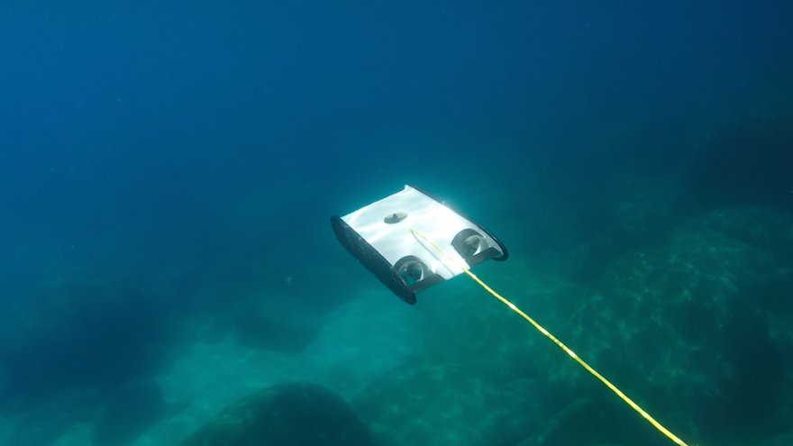 This nifty underwater explorer is light, and low-cost. 