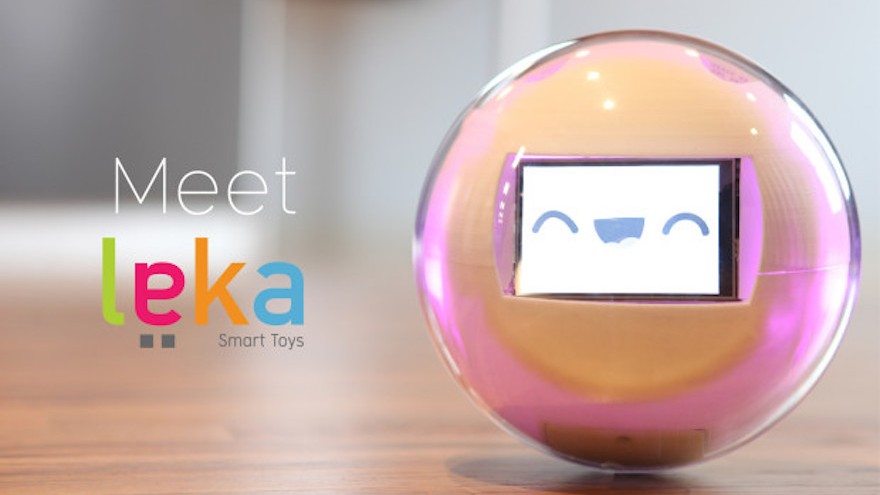 The Leka robot facilitates interaction.