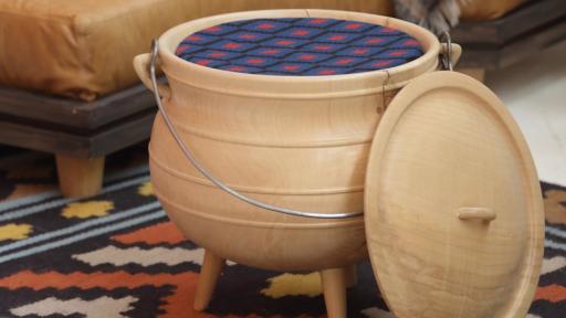 Wooden Potjie Pot by Mlondolozi Hempe and Laduma Ngxokolo. Image: Henk Hatting.