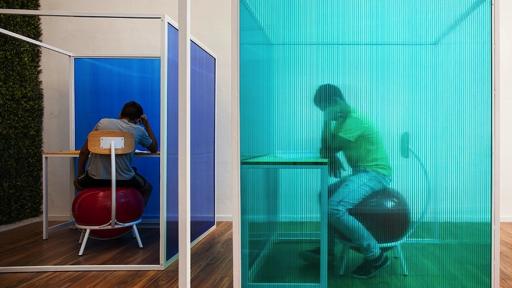  Israeli architect Lior Ben-Sheetrit designed an innovative classroom to assist children with ADHD to focus and learn better.