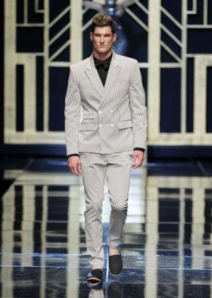 Craig Port cream double breasted stripe suit