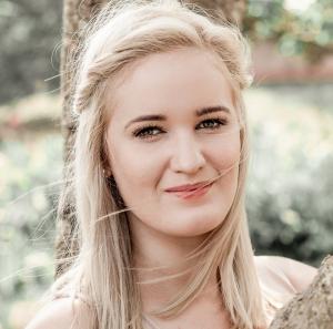 Anke van der Linden Anke van der Linden