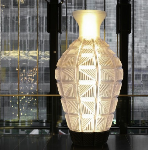 Lenses Vase by Dirk Vander Kooij. 