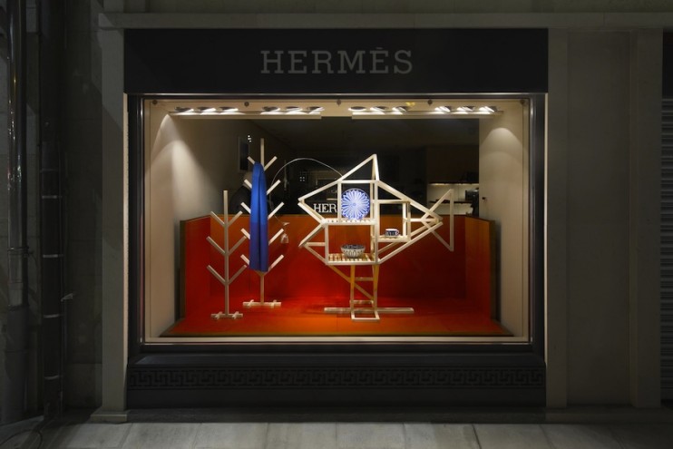 Hermès Geneva window display by ECAL Master's graduate Hongchao Wang of Benwu Studio. 