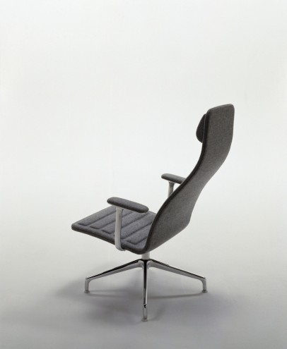 "Thingness", a retrospective exhibition by Jasper Morrison. 