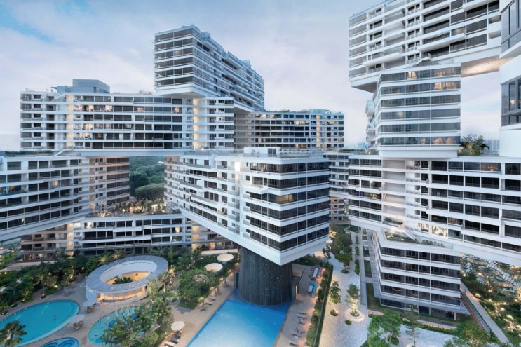 The Interlace, an expansive interlocking network of living and communal spaces, takes the top prize at the World Architecture Festival. 