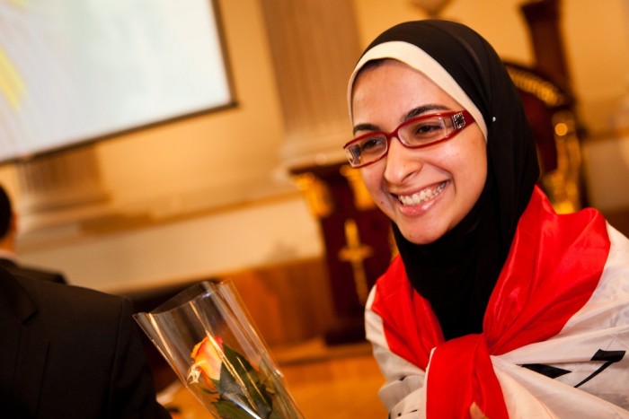 Teenager Azza Faiad is pioneering an inexpensive way to turn plastic waste into biofuel. Image: europa.eu