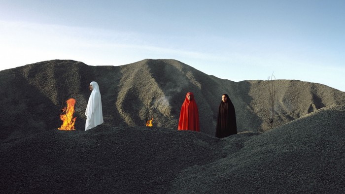 Maïmouna Guerresi - Montagne Nere Maïmouna Guerresi - Montagne Nere