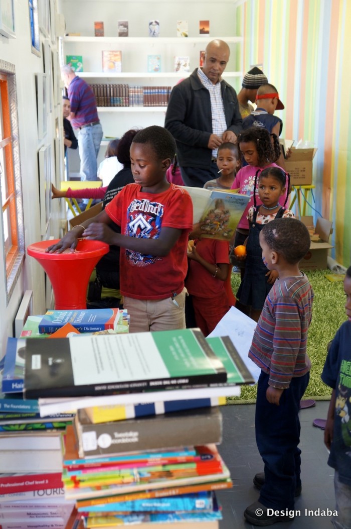 Mandela Day 2012: Blikkiesdorp container library