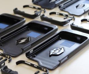 A phone case that powers a smartphone using wasted energy. 