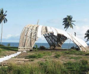 The Haduwa Arts and Culture Institute is a large bamboo canopy that serves as a meeting place for artists and cultural practitioners in Ghana. 