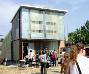 Santiago Cirugeda and his team constructed this building using recycled building materials. 