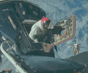The 28 000 images in the Project Apollo Archive caused a stir when they were released. Now, you can watch the best of them in this charming stop-motion film.